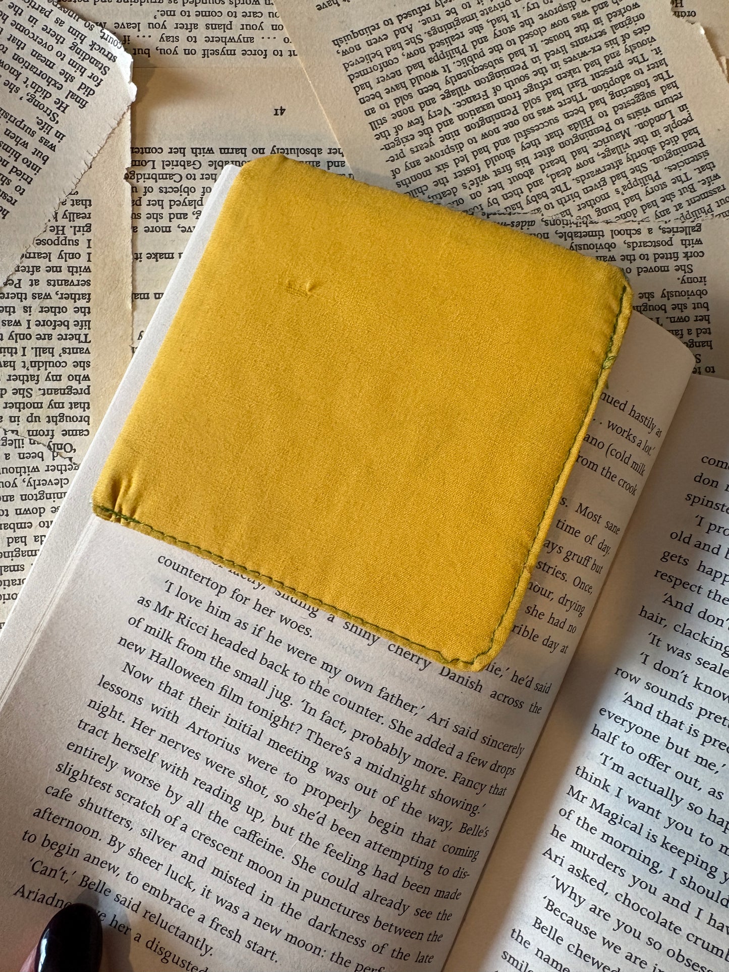 Autumn floral corner book mark