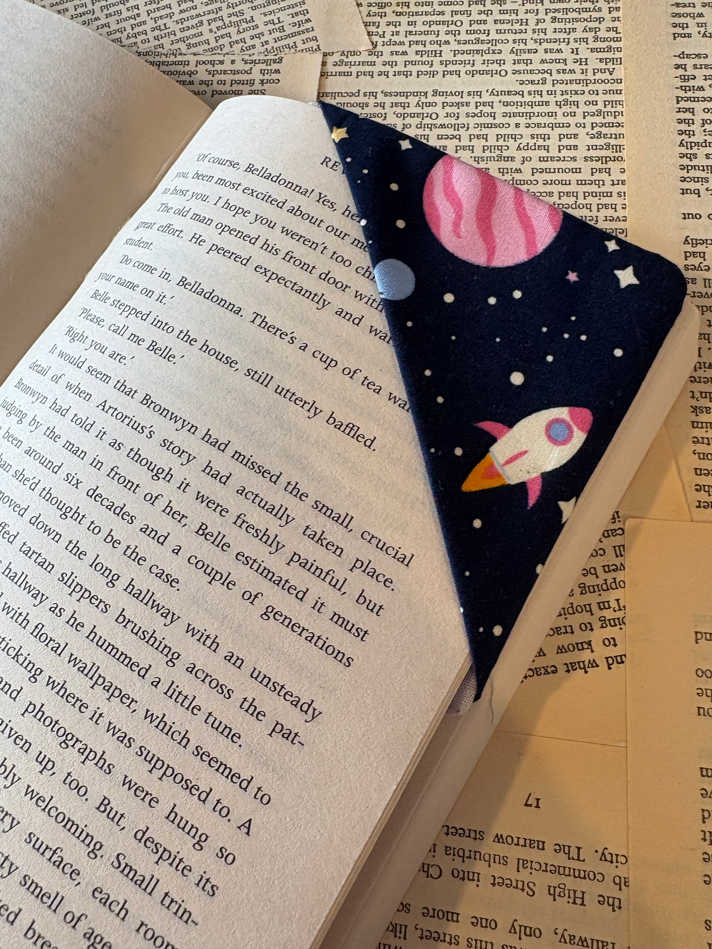 Space corner book mark